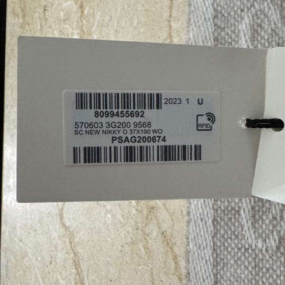 🎉HP🎉! NWT Authentic GUCCI Wool Scarf.
Made In Italy. - Picture 6 of 12